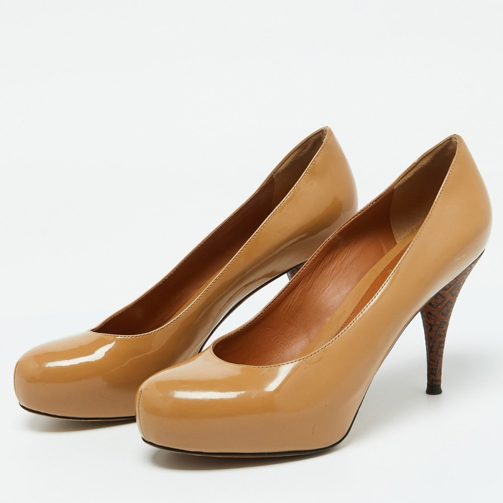 FENDI Zucca Tan Stiletto Heels Classic Pumps
